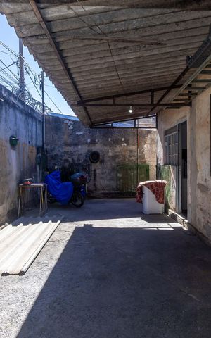 Casa à venda com 200m², 5 quartos e 3 vagas Casa à venda com 200m², 5 quartos e 3 vagasGaragem
