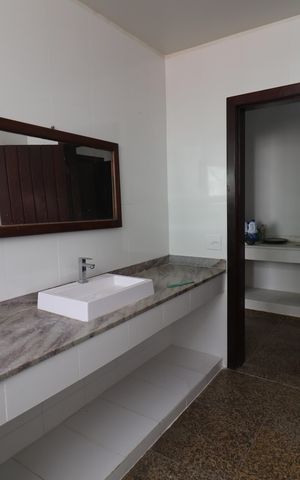 Casa à venda com 600m², 4 quartos e 3 vagasBanheiro Social