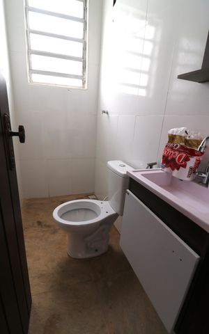 Casa à venda com 600m², 4 quartos e 3 vagasBanheiro de serviço