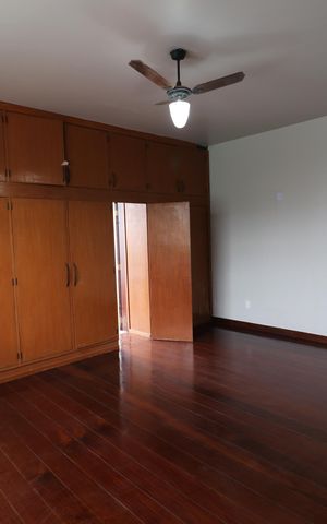 Casa à venda com 600m², 4 quartos e 3 vagasSuíte 1