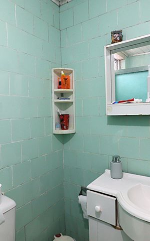 Casa à venda com 360m², 2 quartos e 3 vagasBanheiro