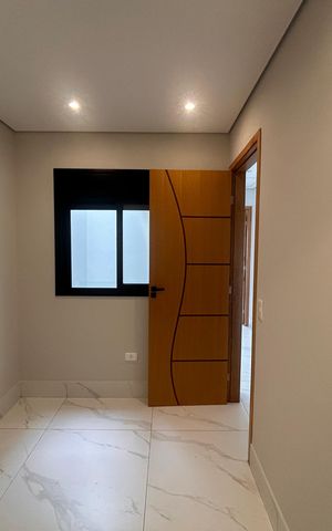 Casa à venda com 100m², 3 quartos e 2 vagas Casa à venda com 100m², 3 quartos e 2 vagasQuarto 2 - suíte 2