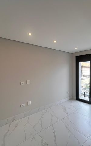 Casa à venda com 100m², 3 quartos e 2 vagas Casa à venda com 100m², 3 quartos e 2 vagasQuarto 3 - Suíte 3