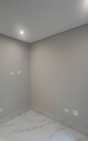 Casa à venda com 100m², 3 quartos e 2 vagas Casa à venda com 100m², 3 quartos e 2 vagasQuarto 2 - suíte 2