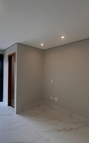 Casa à venda com 100m², 3 quartos e 2 vagas Casa à venda com 100m², 3 quartos e 2 vagasQuarto 3 - Suíte 3