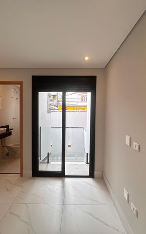 Casa à venda com 100m², 3 quartos e 2 vagas Casa à venda com 100m², 3 quartos e 2 vagasQuarto 1 - Suíte 1