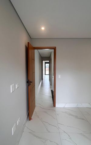 Casa à venda com 100m², 3 quartos e 2 vagas Casa à venda com 100m², 3 quartos e 2 vagasQuarta 1 - Suíte 1