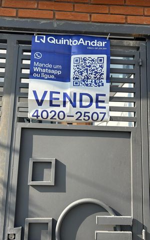 Casa à venda com 100m², 3 quartos e 2 vagas Casa à venda com 100m², 3 quartos e 2 vagasPlaca