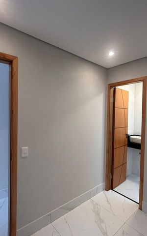 Casa à venda com 100m², 3 quartos e 2 vagas Casa à venda com 100m², 3 quartos e 2 vagasQuarto 2 - suíte 2