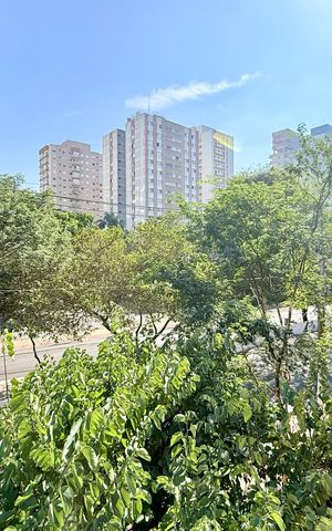 Apartamento à venda com 87m², 2 quartos e 2 vagas Apartamento à venda com 87m², 2 quartos e 2 vagasVista