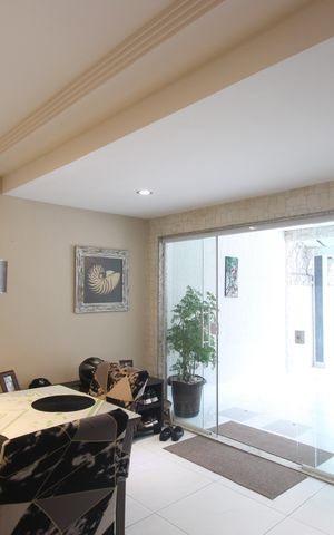 Casa à venda com 424m², 3 quartos e 5 vagasSala 2