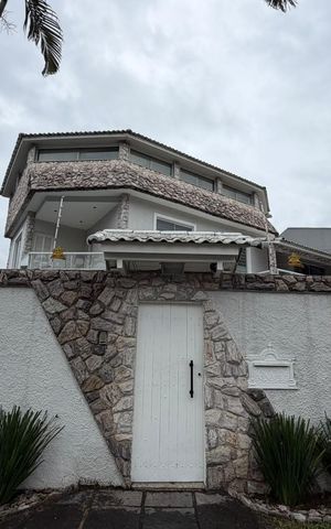 Casa à venda com 424m², 3 quartos e 5 vagas