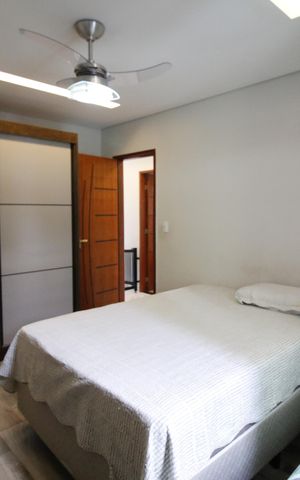 Casa à venda com 200m², 3 quartos e 2 vagasQuarto 3