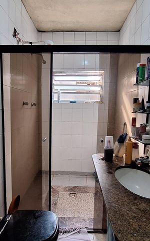 Casa à venda com 122m², 1 quarto e sem vaga Casa à venda com 122m², 1 quarto e sem vagaBanheiro