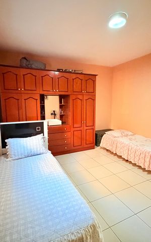 Casa à venda com 260m², 3 quartos e 2 vagas