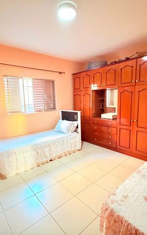 Casa à venda com 260m², 3 quartos e 2 vagas