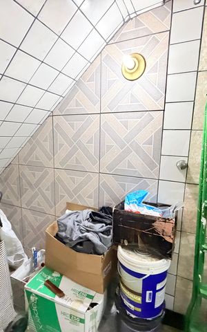 Casa à venda com 260m², 3 quartos e 2 vagas