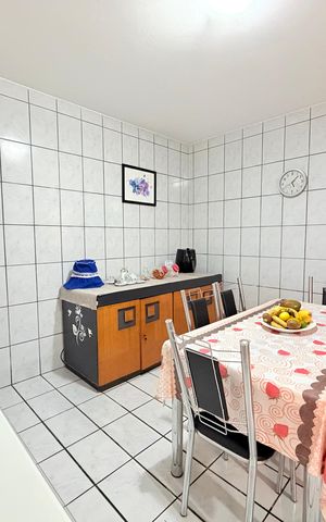 Casa à venda com 260m², 3 quartos e 2 vagas