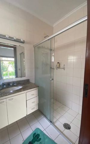 Casa à venda com 340m², 4 quartos e 5 vagas
