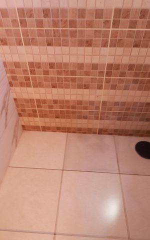 Casa para alugar com 200m², 2 quartos e 3 vagasBanheiro social 