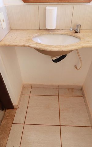 Casa para alugar com 200m², 2 quartos e 3 vagasBanheiro 2