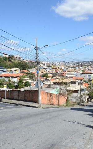Casa à venda com 88m², 2 quartos e 2 vagasVista da Rua