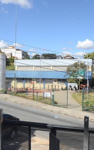 Casa à venda com 88m², 2 quartos e 2 vagasVaranda da suíte 2