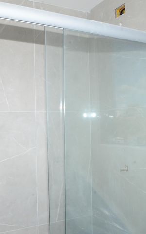 Casa à venda com 88m², 2 quartos e 2 vagasBanheiro da Suíte 2