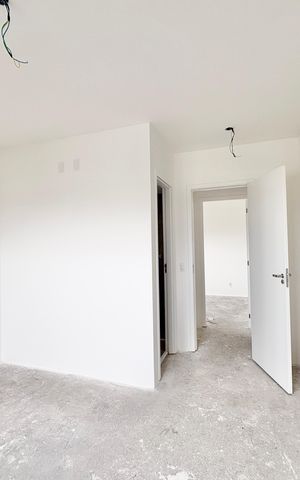 Apartamento à venda com 100m², 3 quartos e 2 vagas Apartamento à venda com 100m², 3 quartos e 2 vagasSuíte