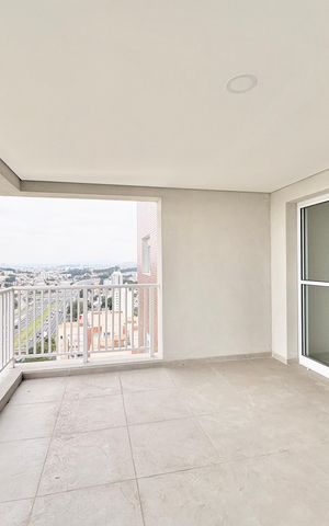Apartamento à venda com 100m², 3 quartos e 2 vagas Apartamento à venda com 100m², 3 quartos e 2 vagasVaranda