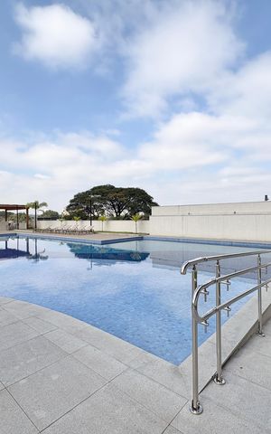 Apartamento à venda com 100m², 3 quartos e 2 vagas Apartamento à venda com 100m², 3 quartos e 2 vagasÁrea comum - Piscina