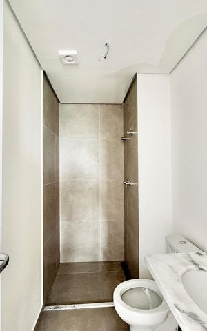 Apartamento à venda com 100m², 3 quartos e 2 vagas Apartamento à venda com 100m², 3 quartos e 2 vagasBanheiro