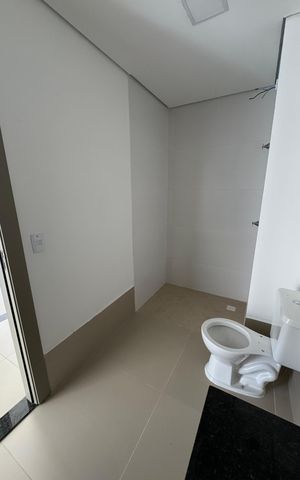 Apartamento à venda com 60m², 2 quartos e 1 vaga Apartamento à venda com 60m², 2 quartos e 1 vagaBanheiro