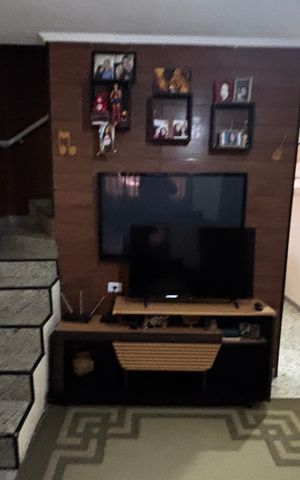 Casa para alugar com 80m², 2 quartos e 1 vaga Casa para alugar com 80m², 2 quartos e 1 vagaSala