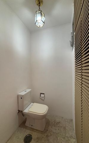 Apartamento para alugar com 280m², 3 quartos e 2 vagas Apartamento para alugar com 280m², 3 quartos e 2 vagaslavabo