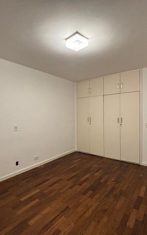 Apartamento para alugar com 280m², 3 quartos e 2 vagas Apartamento para alugar com 280m², 3 quartos e 2 vagasQuarto 1