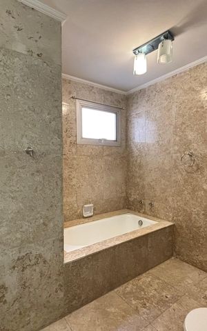 Apartamento para alugar com 280m², 3 quartos e 2 vagas Apartamento para alugar com 280m², 3 quartos e 2 vagasBanheiro da Suíte
