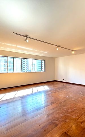 Apartamento para alugar com 280m², 3 quartos e 2 vagas Apartamento para alugar com 280m², 3 quartos e 2 vagasSala