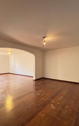 Apartamento para alugar com 280m², 3 quartos e 2 vagas Apartamento para alugar com 280m², 3 quartos e 2 vagasSala