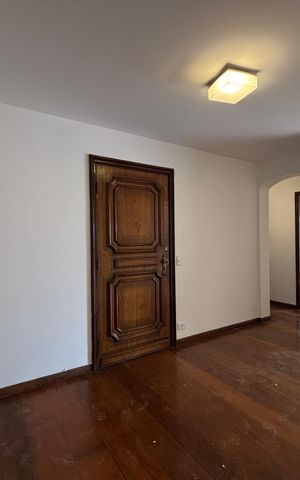 Apartamento para alugar com 280m², 3 quartos e 2 vagas Apartamento para alugar com 280m², 3 quartos e 2 vagasSala