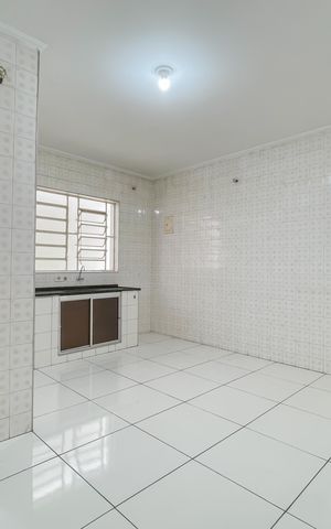 Casa à venda com 277m², 5 quartos e 3 vagas Casa à venda com 277m², 5 quartos e 3 vagasCozinha 2 (Casa 2)