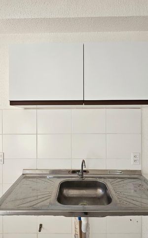 Apartamento à venda com 42m², 2 quartos e 1 vaga Apartamento à venda com 42m², 2 quartos e 1 vagaCozinha e Área de Serviço