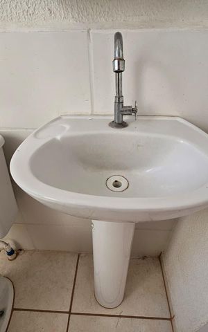 Apartamento à venda com 42m², 2 quartos e 1 vaga Apartamento à venda com 42m², 2 quartos e 1 vagaBanheiro