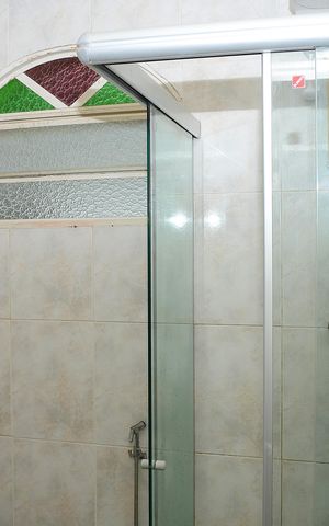 Casa para alugar com 148m², 2 quartos e 2 vagasBanheiro Corredor