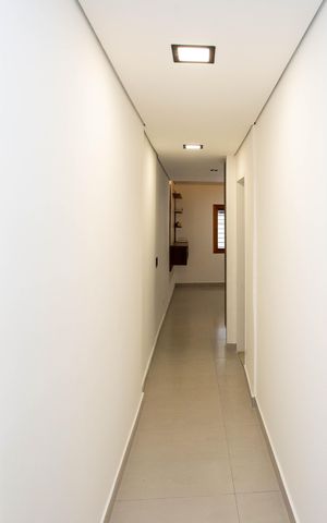 Casa à venda com 125m², 3 quartos e 2 vagasCorredor
