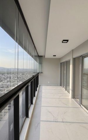 Apartamento à venda com 152m², 2 quartos e 1 vaga Apartamento à venda com 152m², 2 quartos e 1 vagaVaranda