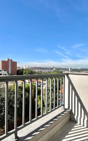 Casa de condomínio à venda com 137m², 3 quartos e 2 vagas Casa de condomínio à venda com 137m², 3 quartos e 2 vagasVaranda 2 da Suíte 3