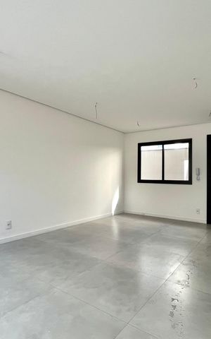 Casa de condomínio à venda com 137m², 3 quartos e 2 vagas Casa de condomínio à venda com 137m², 3 quartos e 2 vagasSala