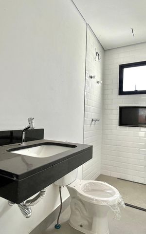 Casa de condomínio à venda com 137m², 3 quartos e 2 vagas Casa de condomínio à venda com 137m², 3 quartos e 2 vagasBanheiro da Suíte 2