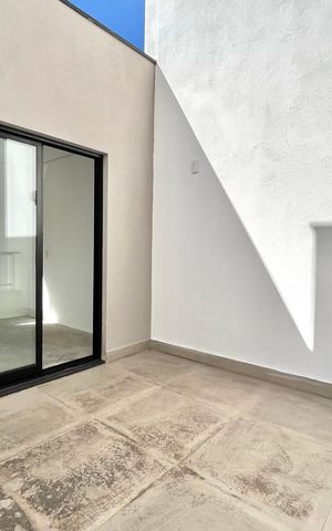 Casa de condomínio à venda com 137m², 3 quartos e 2 vagas Casa de condomínio à venda com 137m², 3 quartos e 2 vagasVaranda 1 da Suíte 3